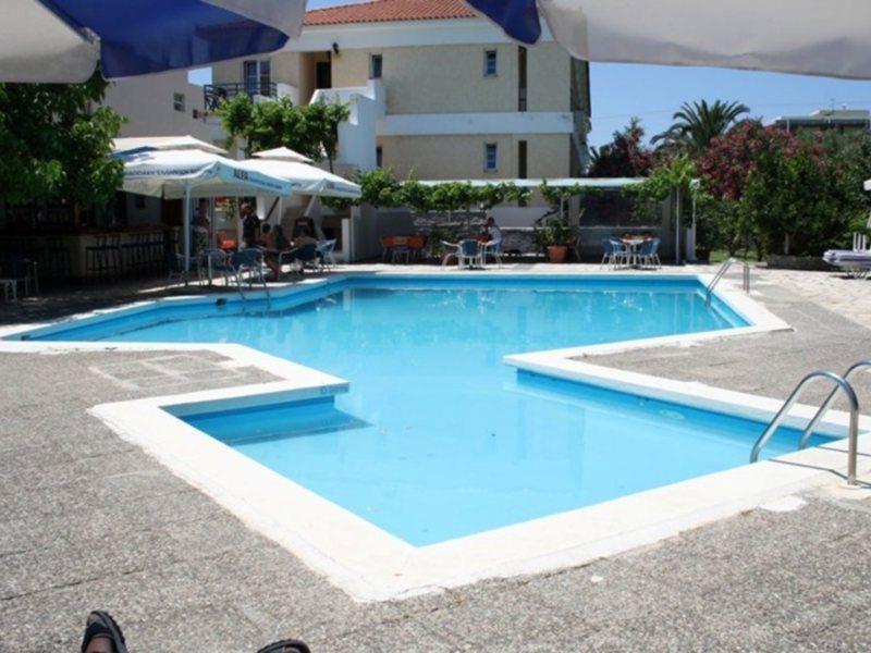 Paradise Hotel 萨摩斯 外观 照片