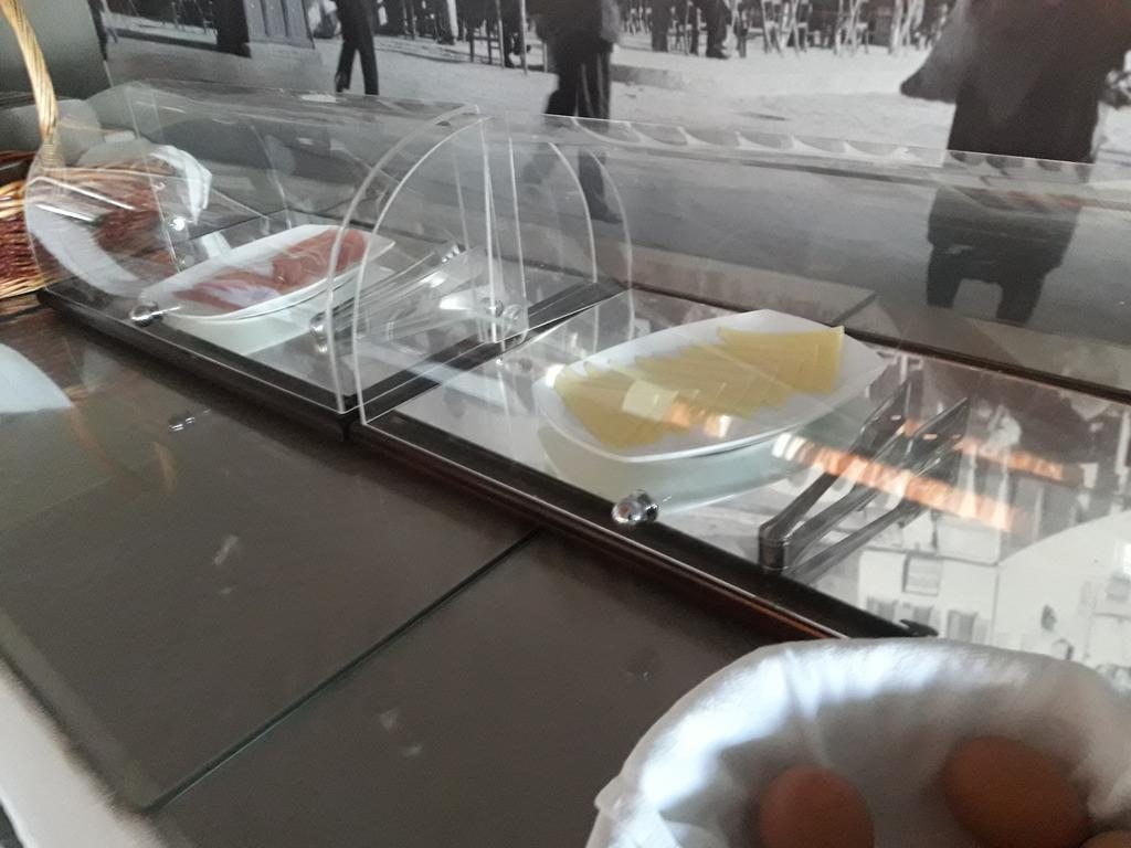 Paradise Hotel 萨摩斯 外观 照片